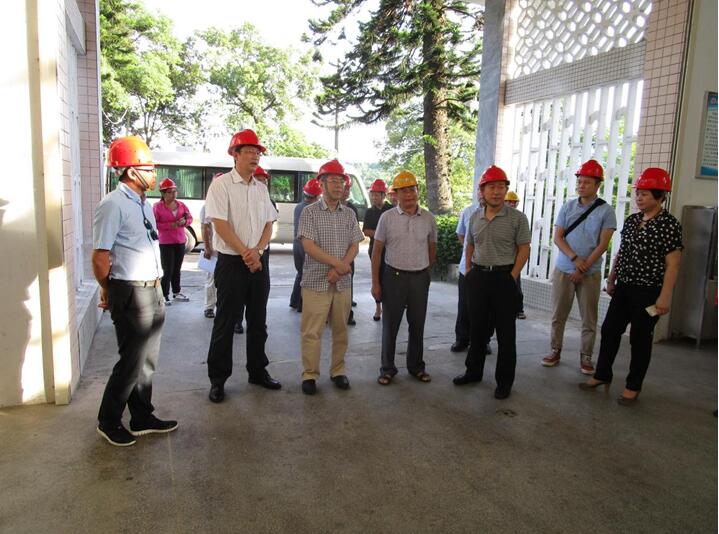 7月16日至17日，國(guó)家水利部水電局局長(zhǎng)邢援越帶領(lǐng)國(guó)家水利部督導(dǎo)檢查組到廣東省樂(lè)昌市督導(dǎo)檢查農(nóng)村水電增效擴(kuò)容改造和安全生產(chǎn)工作。期間，檢查組分別對(duì)華自科技承接的廣東樂(lè)昌張灘右岸電站、廣東樂(lè)昌東洛水庫(kù)電站增效擴(kuò)容工作進(jìn)行了巡視督導(dǎo)