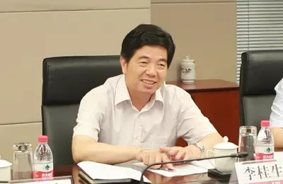 國網(wǎng)上海電力董事長(zhǎng)、黨委書記李桂生提升安全、質(zhì)量、服務(wù)、效率、效益、素質(zhì)學(xué)習(xí)貫徹國家電網(wǎng)公司黨建工作會(huì)議、年中工作會(huì)議和舒印彪董事長(zhǎng)重要講話精神是國網(wǎng)上海電力當(dāng)前工作的重中之重。我們將通過各種形式組織全體干部員工學(xué)習(xí)貫徹好會(huì)議精神，確保全面準(zhǔn)確領(lǐng)會(huì)把握會(huì)議精神實(shí)質(zhì)，把工作要求切實(shí)體現(xiàn)在企業(yè)工作目標(biāo)、思路和舉措上