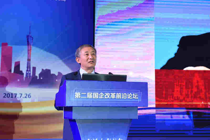 中國(guó)南方電網(wǎng)公司黨組書(shū)記、董事長(zhǎng)李慶奎：全面深化改革標(biāo)注當(dāng)代中國(guó)鮮明特色，也是南方電網(wǎng)公司的鮮亮底色，承載著公司發(fā)展的未來(lái)。要堅(jiān)持以供給側(cè)結(jié)構(gòu)性改革為主線，狠抓改革試點(diǎn)，鼓勵(lì)試、大膽改，為改革提供可復(fù)制可推廣的經(jīng)驗(yàn)做法