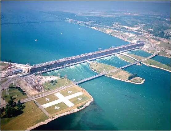 央企剝離水電符合其提質增效的需求。但這些被剝離的水電資產(chǎn)，會由誰來接盤呢？ 來源：微信公眾號“能源雜志” ID：energymagazine 作者：余娜“西南地區(qū)棄水嚴重，僅云南、四川兩省去年棄水400億千瓦時