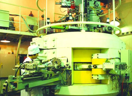 近日，國(guó)家技術(shù)監(jiān)督局正式發(fā)布實(shí)施了我國(guó)回旋加速器領(lǐng)域兩項(xiàng)國(guó)家標(biāo)準(zhǔn)。該標(biāo)準(zhǔn)由中核集團(tuán)原子能院負(fù)責(zé)制定，是我國(guó)回旋加速器領(lǐng)域首批國(guó)家標(biāo)準(zhǔn)，填補(bǔ)了我國(guó)回旋加速器產(chǎn)品標(biāo)準(zhǔn)空白，將進(jìn)一步推動(dòng)我國(guó)回旋加速器向系列化、產(chǎn)業(yè)化方向發(fā)展