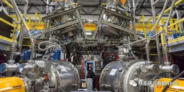 【導(dǎo)言】核聚變公司（TriAlphaEnergy）與谷歌公司在加利福尼亞的核聚變項(xiàng)目上展開合作，最近發(fā)布了他們的一個(gè)主要研究成果，即將能量損失降低了50%，這使得我們離利用聚變能這一無限清潔能源又近了一步。谷歌研究者將能量損失降低了50%，這使得我們離無限清潔能源的未來更近了一步