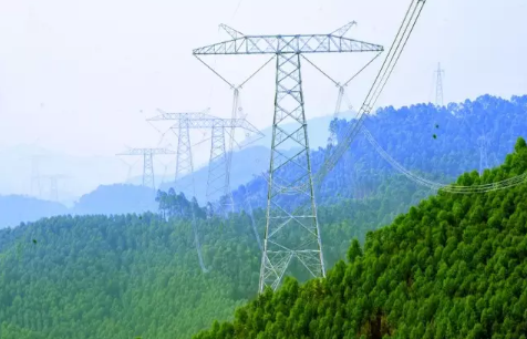 8月9日，南方電網(wǎng)西電東送當日送電量達到8.9億千瓦時，連續(xù)創(chuàng)歷史新高。作為受入電量大省，廣東當日受西電7.76億千瓦時，占當日廣東發(fā)受電量36%，廣西受西電1.14億千瓦時，占當日廣西發(fā)受電量32%