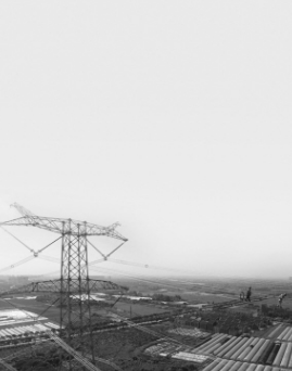 針對60個重點危險點制訂148條有針對性的預控措施，做好9個方面現(xiàn)場管控。今年以來，各級安全管理人員督查1200余人次，抽查工作現(xiàn)場760多個，累計發(fā)現(xiàn)整改問題269項，覆蓋6個地市98個縣公司配電網工作現(xiàn)場