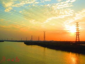 倍增計(jì)劃實(shí)施以來(lái)，一大批重點(diǎn)工程項(xiàng)目相繼啟動(dòng)，無(wú)疑對(duì)東莞電網(wǎng)的智能化、高端化、可靠性提出更高要求。電網(wǎng)規(guī)劃建設(shè)“大會(huì)戰(zhàn)”以來(lái)，東莞電網(wǎng)建設(shè)取得較大的成果，但相比其他先進(jìn)城市，東莞電網(wǎng)的智能化水平還有一定的距離