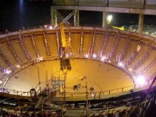 目前，我們已成功研發(fā)出適用于ACPR1000機(jī)組用碳鋼系列的焊條、實(shí)心焊絲、藥芯焊絲、埋弧焊絲焊劑，不銹鋼系列的焊條、實(shí)心焊絲、焊帶焊劑，低合金鋼系列的焊條、金屬粉型藥芯焊絲，鎳基合金系列的焊條和焊絲等核級(jí)焊材。“核電重大專項(xiàng)實(shí)施之前，所有的核級(jí)焊材都是引進(jìn)的