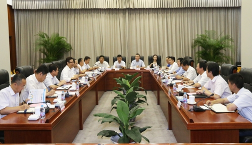 9月6日，中核集團總經(jīng)理、黨組副書記錢智民在集團公司總部會見了北京市西城區(qū)區(qū)委副書記、區(qū)長王少峰一行。雙方就進一步加強政企友好合作進行了交流