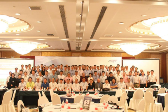 由上海市核電辦公室支持，比利時諾本集團承辦的“第十二屆中國核電技術發(fā)展高峰論壇”于2017年8月31日在上海浦東華美達酒店成功召開，來自國內(nèi)外政府機構、核電投資方、運營方、核電建設公司、領先的核電設備制造商等百余位領導和專家出席了本屆論壇。上海市核電辦公室主任韋平致開幕詞