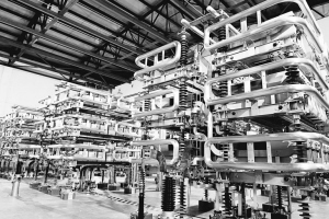 9月12日，上海220千伏蘊(yùn)藻浜變電站UPFC2258線啟動(dòng)，標(biāo)志著上海首套統(tǒng)一潮流控制裝置(UPFC)順利建成。該站是世界首個(gè)將絕緣柵雙極型晶體管(IGBT)作為主功率元件的UPFC工程，其成功投運(yùn)具有重要的科技示范價(jià)值和技術(shù)輻射效應(yīng)