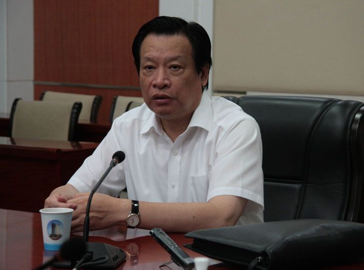 撤并電監(jiān)會、組建新能源局已成事實，這意味著我國能源領域的大部制改革思路首次從漸次明晰走向實踐落地——國家電力監(jiān)管委員會（下簡稱：“電監(jiān)會”）將并入國家能源局。同時記者還獲悉，電監(jiān)會主席吳新雄有望擔任新一任國家能源局局長