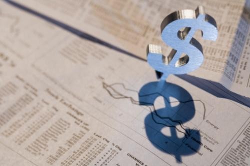 
            	前不久，中國(guó)機(jī)械工業(yè)聯(lián)合會(huì)數(shù)據(jù)顯示，上半年行業(yè)向好態(tài)勢(shì)明顯，主要經(jīng)濟(jì)指標(biāo)增速超過預(yù)期，實(shí)現(xiàn)利潤(rùn)總額8576億元，同比增長(zhǎng)14.69%。其中農(nóng)業(yè)機(jī)械、內(nèi)燃機(jī)、工程機(jī)械、儀器儀表等行業(yè)主營(yíng)業(yè)務(wù)收入均實(shí)現(xiàn)兩位數(shù)的增長(zhǎng)