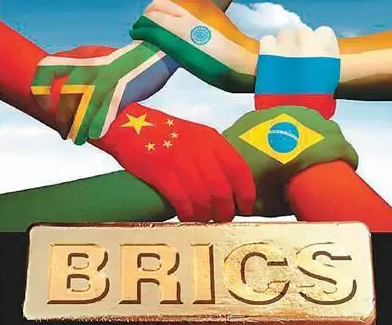 
            	“國(guó)家電網(wǎng)公司多年以來(lái)，致力于在各國(guó)、特別是在金磚國(guó)家的基礎(chǔ)設(shè)施互聯(lián)互通工作，充分發(fā)揮國(guó)家電網(wǎng)公司自有的技術(shù)、標(biāo)準(zhǔn)、裝備、品牌的綜合優(yōu)勢(shì)，在加大能源投資和基礎(chǔ)設(shè)施互聯(lián)互通當(dāng)中取得了很明顯的成效。”在9月4日舉行的2017金磚國(guó)家工商論壇的專(zhuān)題研討上，國(guó)家電網(wǎng)公司董事長(zhǎng)、國(guó)際電工委員會(huì)副主席舒印彪的一席話說(shuō)得不緊不慢，卻擲地有聲