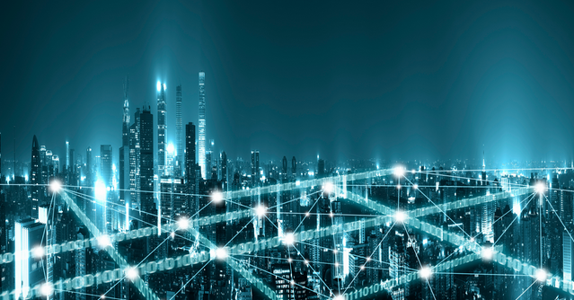 能源是一個(gè)古老的行業(yè)，自人類開(kāi)始利用化石能源以來(lái)，“中心化”的開(kāi)采、運(yùn)輸、消費(fèi)——這一基本模式就從來(lái)沒(méi)有變過(guò)。在全球的大部分區(qū)域，能源的生產(chǎn)中心與消費(fèi)中心往往存在地理分隔，因?yàn)榇笮碗姀S的選址通常取決于一次能源的地理分布，而較少考慮負(fù)荷集中區(qū)域所在的位置，如火電廠建設(shè)在煤礦附近、水電廠建在水資源豐富區(qū)域