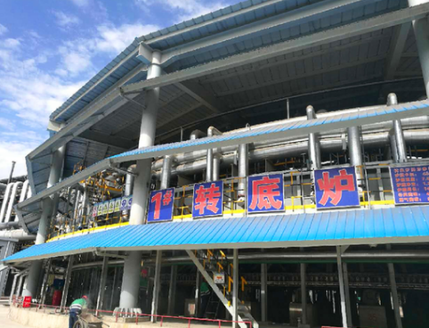 
            	剛剛進(jìn)入9月，京城就遭遇了霧霾的“襲擊”，讓人不禁對(duì)今年秋冬季節(jié)的空氣質(zhì)量平添了幾分擔(dān)憂。應(yīng)對(duì)霧霾污染、改善空氣質(zhì)量的首要任務(wù)是控制PM2．5總量，從源頭上減少大氣污染物排放