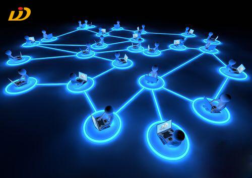 
            	隨著數(shù)據(jù)、信息時代的到來，我們的生活悄然進入信息量超載的高峰期，碎片化信息也日趨走向成熟。最為普遍的是生活中的安防監(jiān)控行業(yè)，其中海量數(shù)據(jù)信息是最為明顯的體現(xiàn)，而市場需求將碎片化集成精準(zhǔn)化，才能受到廣泛應(yīng)用