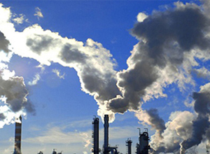 
            	環(huán)保部、發(fā)改委、財政部、交通部、質(zhì)檢總局、能源局六部委于9月19日聯(lián)合印發(fā)的《“十三五”揮發(fā)性有機物污染防治工作方案》（下稱《方案》），提出全面加強揮發(fā)性有機物（VOCs）污染防治工作，以重點行業(yè)和重點污染物為主要控制對象，推進 VOCs 與NOx（氮氧化物）等污染物協(xié)同減排，實現(xiàn)環(huán)境空氣質(zhì)量持續(xù)改善和產(chǎn)業(yè)綠色發(fā)展。我國已經(jīng)具備開展VOCs污染控制的基本條件，此次《方案》的出臺有助于治理工作的明確和細化