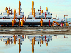 
            	今年9月，重慶市發(fā)改委核準(zhǔn)了合川渭沱工業(yè)園區(qū)天然氣分布式能源項目。據(jù)悉，該項目總投資12968.45萬元，主要建設(shè)內(nèi)容為2臺5203千瓦燃氣輪機發(fā)電機組、2臺21噸/小時單壓補燃余熱鍋爐、3臺18噸/小時燃氣鍋爐、1臺233千瓦熱水型溴化鋰機組