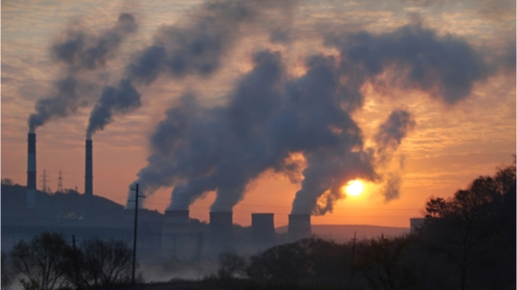 
            	根據(jù)聯(lián)合國環(huán)境規(guī)劃署的新報告，通過政治領(lǐng)導(dǎo)、高級別承諾及當(dāng)?shù)匦袆樱蛭廴臼强煽刂?、可避免的。?lián)合國環(huán)境規(guī)劃署：全球污染可控制、可避免報告稱，各國政府、企業(yè)及公民需要采取更多行動來削減污染問題帶來的消極影響，尤其是貧困及環(huán)境脆弱