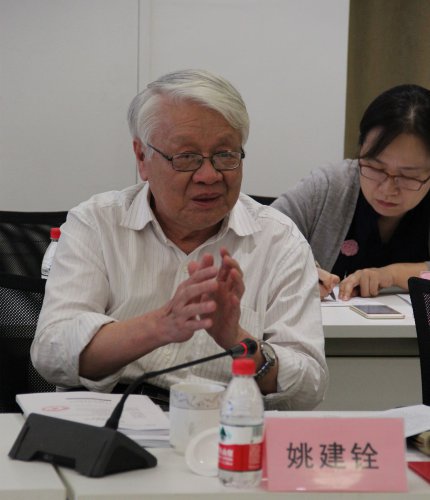 
            	9月19日，國(guó)家科技部重大科學(xué)儀器設(shè)備開發(fā)專項(xiàng)――“面向復(fù)雜工況的激光高溫濕度傳感器研制及產(chǎn)業(yè)化”項(xiàng)目啟動(dòng)儀式在北京召開。該項(xiàng)目專家組負(fù)責(zé)人、我國(guó)著名激光和非線性光學(xué)專家、中科院院士姚建銓教授在接收媒體采訪時(shí)稱，用激光對(duì)水氣以及各種氣體進(jìn)行檢測(cè)，可以說(shuō)是一項(xiàng)革命性的技術(shù)