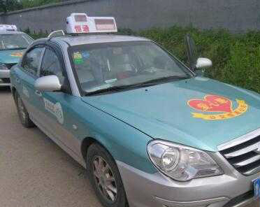 　　用出租車監(jiān)測PM2.5，聽起來是個(gè)讓人腦洞大開的主意。不過，在濟(jì)南，這個(gè)想法卻成為了現(xiàn)實(shí)