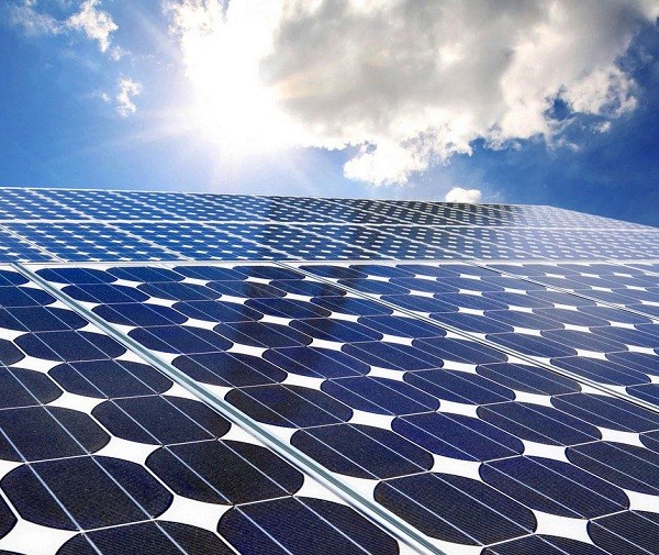 
            	根據(jù)政策研究中心（CPS）的一份新報告，來自歐洲大陸越來越多的進(jìn)口電力，使英國本土供應(yīng)處于危險之中。越來越多的歐洲進(jìn)口電力威脅英國國內(nèi)供應(yīng)報告顯示，到2030年，英國將從互聯(lián)線路獲得67太瓦時電力，這是五年前預(yù)測的10倍