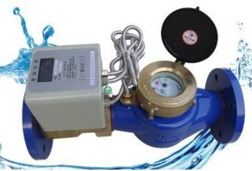 　　為解決地下供水管網(wǎng)老舊、破損等問題，西藏拉薩市于10月25日開工改造地下供水管網(wǎng)，根據(jù)改造篩選原則，共挑選出34條需改造道路，工程分成兩期進(jìn)行。一期計(jì)劃改造管網(wǎng)總長108公里，改造娘熱鄉(xiāng)、奪底鄉(xiāng)、哲蚌寺三個(gè)片區(qū)，改造79個(gè)小區(qū)及八廓街老城區(qū)，共42716戶