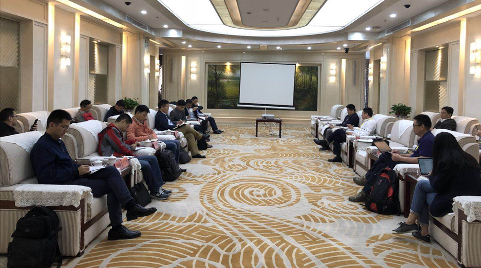 
	——記全國(guó)儲(chǔ)能產(chǎn)業(yè)巡回調(diào)研團(tuán)走進(jìn)超威集團(tuán) 



	中國(guó)儲(chǔ)能網(wǎng)訊：近年來(lái)，作為我國(guó)電池產(chǎn)業(yè)重要基地的浙江省長(zhǎng)興縣，以發(fā)展新能源產(chǎn)業(yè)為依托，正逐步實(shí)現(xiàn)全縣傳統(tǒng)電池產(chǎn)業(yè)的全面升級(jí)。



	2015年，長(zhǎng)興縣獲得浙江省唯一的“純電動(dòng)汽車及關(guān)鍵零部件產(chǎn)業(yè)發(fā)展基地”稱號(hào)；2016年長(zhǎng)興又相繼獲批“浙江省新能源汽車項(xiàng)目產(chǎn)業(yè)化基地”和新能源特色小鎮(zhèn)