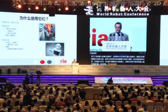 
                    
	8月23日，為期5天的2017世界機(jī)器人大會在北京亦創(chuàng)國際會展中心盛大開幕。據(jù)了解，此次機(jī)器人大會涵括了工業(yè)機(jī)器人、服務(wù)機(jī)器人、特種機(jī)器人等領(lǐng)域，ABB、發(fā)那科、KUKA、安川、新松、哈工大機(jī)器人、廣州數(shù)控、康力優(yōu)藍(lán)、優(yōu)必選等國內(nèi)外知名企業(yè)同臺競技，展示了各具特色的機(jī)器人產(chǎn)品