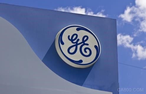 
                    
	智能時(shí)代、機(jī)器人及數(shù)字化的沖擊下，制造業(yè)也在調(diào)整思維、改善流程、運(yùn)用新技術(shù)并構(gòu)建新的商業(yè)模式，其中就不乏GE這樣的技術(shù)型集團(tuán)。近期，它已開始收購(gòu)并創(chuàng)建適合制造業(yè)使用的機(jī)器人及無(wú)人機(jī)公司、布局開放式的云平臺(tái)，讓自己的產(chǎn)品和技術(shù)更值錢