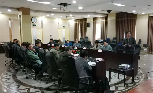 　　近日，由南京紫金山天文臺(tái)承擔(dān)的中國(guó)科學(xué)院科研儀器設(shè)備研制項(xiàng)目“4GHz帶寬實(shí)時(shí)數(shù)字FFT頻譜儀系統(tǒng)”測(cè)試驗(yàn)收會(huì)在江蘇南京召開(kāi)。中國(guó)科學(xué)院條件保障與財(cái)務(wù)局相關(guān)負(fù)責(zé)人員、技術(shù)測(cè)試專家組、驗(yàn)收專家組、項(xiàng)目組成員等參加了測(cè)試驗(yàn)收會(huì)