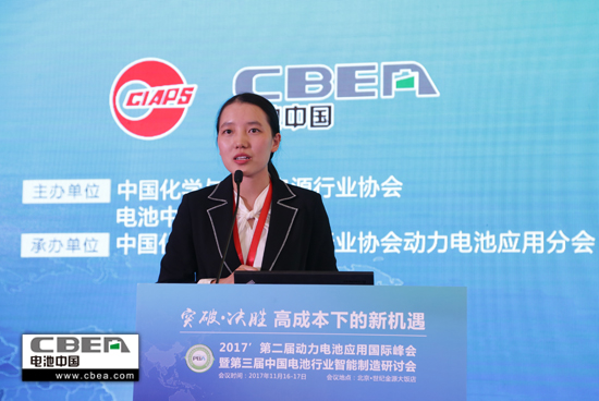 
	中國(guó)儲(chǔ)能網(wǎng)訊：11月16日，“2017’第二屆動(dòng)力電池應(yīng)用國(guó)際峰會(huì)暨第三屆中國(guó)電池行業(yè)智能制造研討會(huì)”在北京啟幕。本屆峰會(huì)由中國(guó)化學(xué)與物理電源行業(yè)協(xié)會(huì)和電池中國(guó)網(wǎng)共同主辦，天津力神電池股份有限公司聯(lián)合主辦；中國(guó)化學(xué)與物理電源行業(yè)協(xié)會(huì)動(dòng)力電池應(yīng)用分會(huì)承辦，無(wú)錫先導(dǎo)智能裝備股份有限公司聯(lián)合承辦