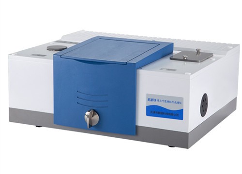 
            	曾幾何時，紅外光譜儀都是進口品牌的天下，國產(chǎn)儀器蹤跡難覓，而今，一匹紅外領(lǐng)域的黑馬強勢來襲――天津市能譜科技有限公司(以下簡稱“能譜科技”)。精耕紅外光譜領(lǐng)域，能譜科技在實現(xiàn)企業(yè)效益和品牌價值的同時，也為紅外光譜行業(yè)的健康發(fā)展及儀器產(chǎn)業(yè)的有序推進做出了不懈地探索與努力！政策與市場多重驅(qū)動專注紅外光譜是戰(zhàn)略選擇近年來，隨著國家對食品、環(huán)境、醫(yī)療等領(lǐng)域的高度重視，相關(guān)檢測技術(shù)和分析檢測設(shè)備迎來發(fā)展大好時機