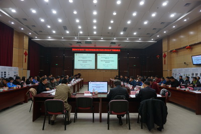 　　11月7日，中科院對地觀測部牽頭承擔(dān)的863計劃“強度關(guān)聯(lián)遙感成像外場綜合測試技術(shù)”課題在北京召開了驗收會。  驗收會現(xiàn)場 　　此次驗收會由科技部國家遙感中心主持，驗收專家組成員由來自中國電子科技集團公司38所、國家衛(wèi)星氣象中心、北京市遙感信息研究所、中國林業(yè)科學(xué)研究院資源信息研究所、北京師范大學(xué)、清華大學(xué)、中國科學(xué)院遙感與數(shù)字地球研究所的專家組成