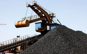 　　11月20日至23日，國家質(zhì)檢總局帶隊來江蘇省驗收抽查鋼鐵煤炭化解過剩產(chǎn)能工作。據(jù)悉，全省已完成2017年634萬噸鋼鐵去產(chǎn)能任務(wù)，累計壓減粗鋼產(chǎn)能1214萬噸，占全國鋼鐵去產(chǎn)能總量的近10%；已完成2017年18萬噸煤炭去產(chǎn)能任務(wù)，累計壓減煤炭產(chǎn)能836萬噸，提前3年完成煤炭去產(chǎn)能總目標(biāo)