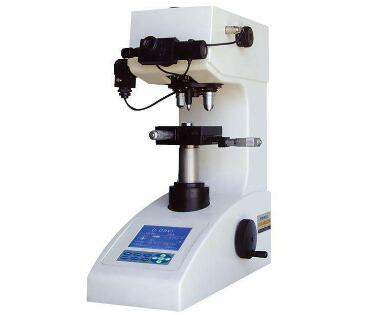 　　11月23日，全國(guó)力值硬度重力計(jì)量技術(shù)委員會(huì)發(fā)布了《鑄砂模硬度計(jì)檢定規(guī)程》征求意見(jiàn)稿，并面向全國(guó)的計(jì)量機(jī)構(gòu)、科研院所等相關(guān)單位征求意見(jiàn)。  (圖片來(lái)自網(wǎng)絡(luò)，侵刪) 　　本檢定規(guī)程的起草單位有全國(guó)力值硬度重力計(jì)量技術(shù)委員會(huì)、廣東省計(jì)量科學(xué)研究院、中國(guó)計(jì)量科學(xué)研究院、中山市質(zhì)量計(jì)量監(jiān)督檢測(cè)所、遼寧省計(jì)量科學(xué)研究院、無(wú)錫市三峰儀器設(shè)備有限公司
