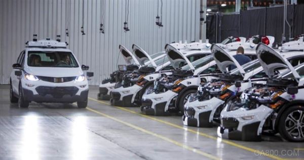 
                      近日，通用宣布將在2019年推出商用自動(dòng)駕駛汽車。消息一出，許多投資人表示支持，但也有部分人唱衰，表示這個(gè)目標(biāo)太過遙不可及