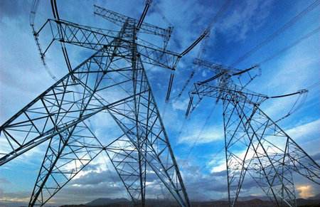 隨著第一批、第二批增量配電改革試點順利落地，12月6日，北京商報記者從業(yè)內(nèi)獲得一份文件顯示，日前，國家發(fā)改委發(fā)布了《關(guān)于加快推進增量配電業(yè)務改革試點的通知》，提出國家發(fā)改委決定啟動第三批增量配電業(yè)務改革試點，要求各地盡快組織篩選符合條件的項目，于12月29日前報送國家發(fā)改委體改司、國家能源局電力司。業(yè)內(nèi)人士指出，雖然前兩批約200個試點項目在全國占比不高，但隨著改革不斷推進，未來我國仍有向社會資本全面放開增量配電市場的可能性