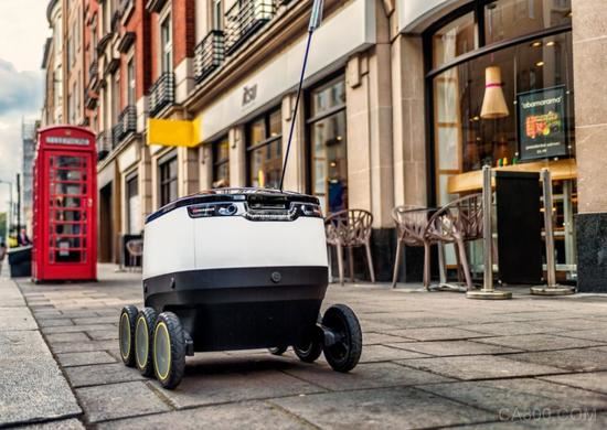 
                      舊金山向來被視為”不受限制的科技財富之都“，這里不久前剛剛迎來了新奇的快遞機器人，遞送連帽衫和價值29美元的面包等物。然而12月5日，舊金山監(jiān)事會投票決定，嚴格限制這些在人行道上滾動的機器，雖然它們可以自動避開狗和街頭藝人等障礙物