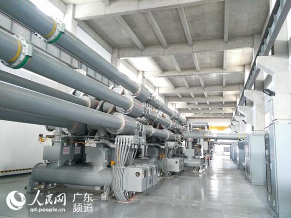 
            	東莞220千伏低涌變電站榮獲中國安裝之星獎(jiǎng)。東莞供電局供圖近日，東莞220千伏低涌變電站工程榮獲“國字號”大獎(jiǎng)――中國安裝之星