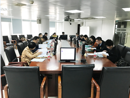 　　近日，廣東省廣州市質(zhì)量技術(shù)監(jiān)督局組織召開了由承壓院承擔(dān)的廣州市質(zhì)量技術(shù)監(jiān)督局科技項(xiàng)目“非金屬管道檢測及安全評(píng)價(jià)技術(shù)研究”驗(yàn)收會(huì)。由來自廣東省壓力容器學(xué)會(huì)、廣東工業(yè)大學(xué)、廣東電網(wǎng)有限責(zé)任公司電力科學(xué)研究院、廣東省特種設(shè)備檢測研究院惠州檢測院、廣州市星亞塑料管道有限公司、廣東產(chǎn)品質(zhì)量監(jiān)督檢驗(yàn)研究院等單位的六位專家組成的專家組進(jìn)行驗(yàn)收