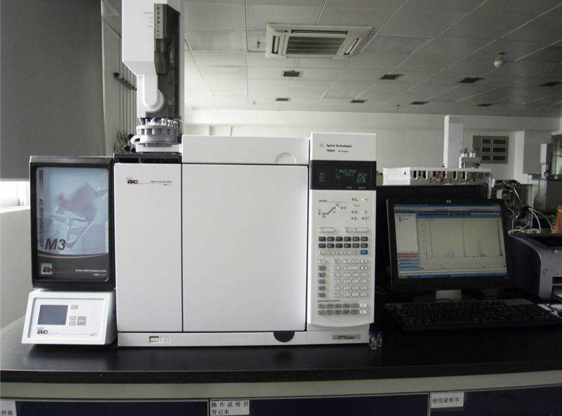 　　12月15日，國家質(zhì)檢總局、國家標(biāo)準(zhǔn)化管理委員會(huì)發(fā)布了“關(guān)于廢止《發(fā)文稿紙格式》等873項(xiàng)推薦性國家標(biāo)準(zhǔn)的公告。根據(jù)通知顯示，此次廢止的標(biāo)準(zhǔn)涉及鋼鐵、船舶、電子、通訊、化工、煙草、汽車等行業(yè)