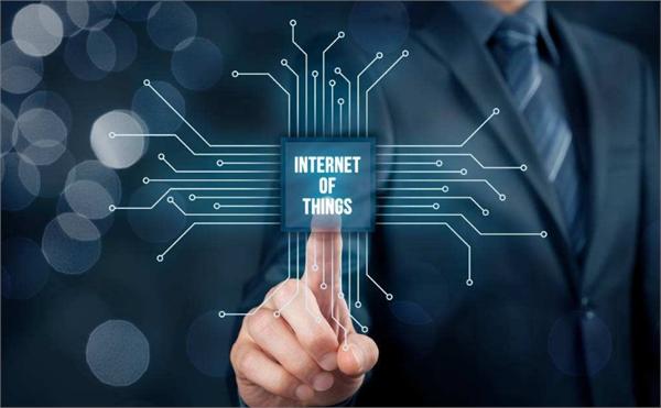 
            	　　物聯(lián)網(wǎng)作為電信領(lǐng)域最為引人注目的新技術(shù)，是未來通信領(lǐng)域最有可能開啟廣闊增長空間的產(chǎn)業(yè)之一。隨著運(yùn)營商將發(fā)展物聯(lián)網(wǎng)列為未來發(fā)展戰(zhàn)略的最高優(yōu)先級，并著手開始建設(shè)全面覆蓋的物聯(lián)網(wǎng)網(wǎng)絡(luò)，物聯(lián)網(wǎng)的應(yīng)用場景得到了迅速的豐富，層出不窮的實(shí)際應(yīng)用向我們展示了物聯(lián)網(wǎng)產(chǎn)業(yè)的巨大發(fā)展?jié)摿? onError=