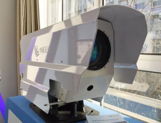 　　近年來，大霧及團霧成為秋冬季交通事故、特別是高速公路重特大事故的重要元兇。由于團霧具有突發(fā)性和局地性，監(jiān)測預警難度極大