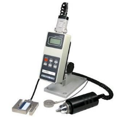 　　日前，航空工業(yè)洪都申報的“微小力值測力儀(壓、拉向)計量裝置” 獲得了兩項國家發(fā)明專利。該計量檢定裝置可以保證微小力值計量器具的計量準(zhǔn)確度，具有一定的社會推廣價值和社會效益