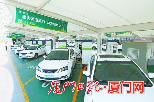 
	新能源汽車發(fā)展目標(biāo)


	-　　現(xiàn)在


	-　　截至目前，廈門市登記的新能源汽車12000多輛，公共領(lǐng)域充電樁1800多個。


	-  2020年


	-　　按照相關(guān)規(guī)劃，至2020年，全省電動汽車總數(shù)將達(dá)到10萬-13萬輛