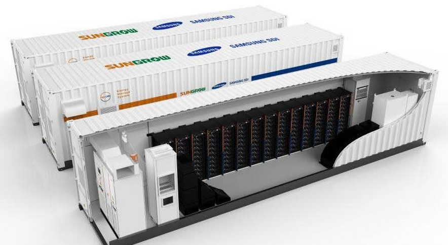 
	中國儲能網(wǎng)訊：新春的腳步越來越近，當(dāng)北美人們還沉浸在圣誕節(jié)后的余歡里，遠(yuǎn)在大洋彼岸的陽光電源已經(jīng)為他們送去了一份“新年賀禮”。一批幾十兆瓦時的儲能系統(tǒng)遠(yuǎn)渡重洋助力北美電力市場解決調(diào)頻調(diào)峰問題，其中儲能逆變器和三元鋰電池儲能單元由陽光電源獨家提供，再次彰顯陽光電源儲能系統(tǒng)在國際市場的認(rèn)可度