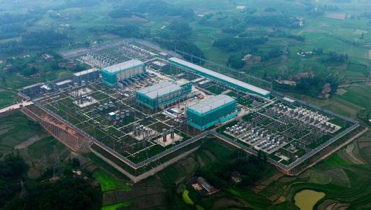 　　2017年12月19日，國網(wǎng)新疆烏魯木齊供電公司牽頭申報的《高敏感負荷區(qū)配電系統(tǒng)典型供電模式與協(xié)調(diào)運行控制關(guān)鍵技術(shù)研究》項目，順利通過國家電網(wǎng)公司2018年科技項目可研評審。同時這是該公司首次成功申報國網(wǎng)科技項目，填補了此項工作的空白