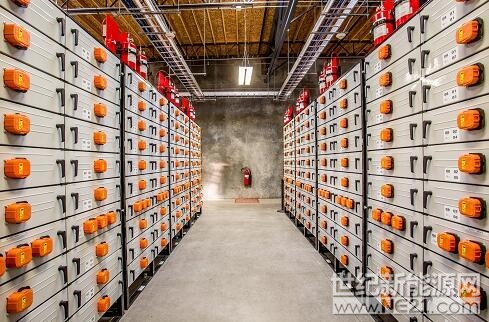 英國可再生能源協(xié)會(huì)REA和全黨議會(huì)儲(chǔ)能小組APPG日前發(fā)布報(bào)告稱，到2021年，英國儲(chǔ)能市場規(guī)模最高可能達(dá)到12吉瓦。



報(bào)告中稱，要達(dá)到12吉瓦的目標(biāo)需要政策支持