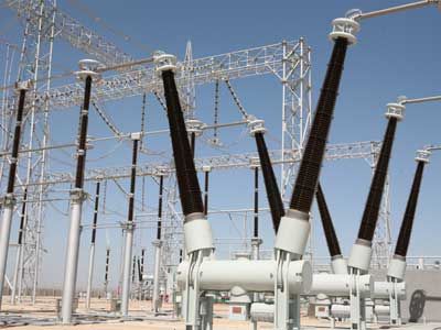 　　近日，中國西電集團(tuán)有限公司自主研制的500千伏高壓直流斷路器樣機(jī)通過了型式試驗(yàn)。這標(biāo)志著中國西電在成功研制±500千伏、±800千伏柔性直流輸電換流閥之后，在高壓柔性直流輸電系統(tǒng)核心裝備領(lǐng)域取得了又一重大突破