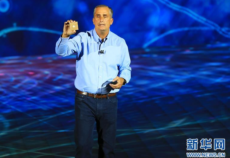 
            	英特爾高管：未發(fā)現(xiàn)有人利用芯片安全漏洞1月8日，英特爾公司首席執(zhí)行官布賴恩?克爾扎尼奇在美國拉斯維加斯消費(fèi)電子展媒體日上發(fā)表演講。全球最大芯片廠商英特爾公司日前被曝其芯片存在安全漏洞